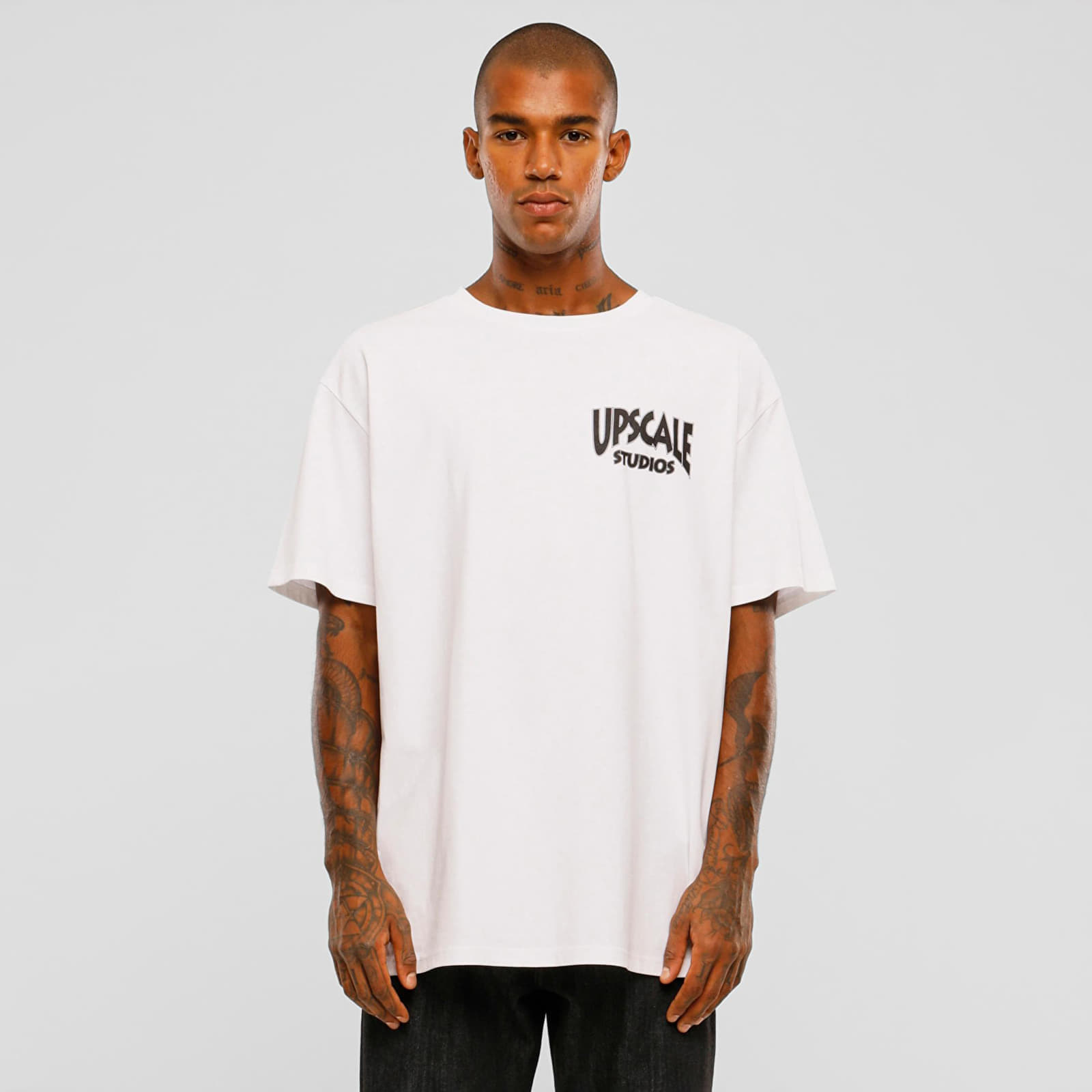 Tričko Urban Classics Upscale Studios Oversize Tee White M