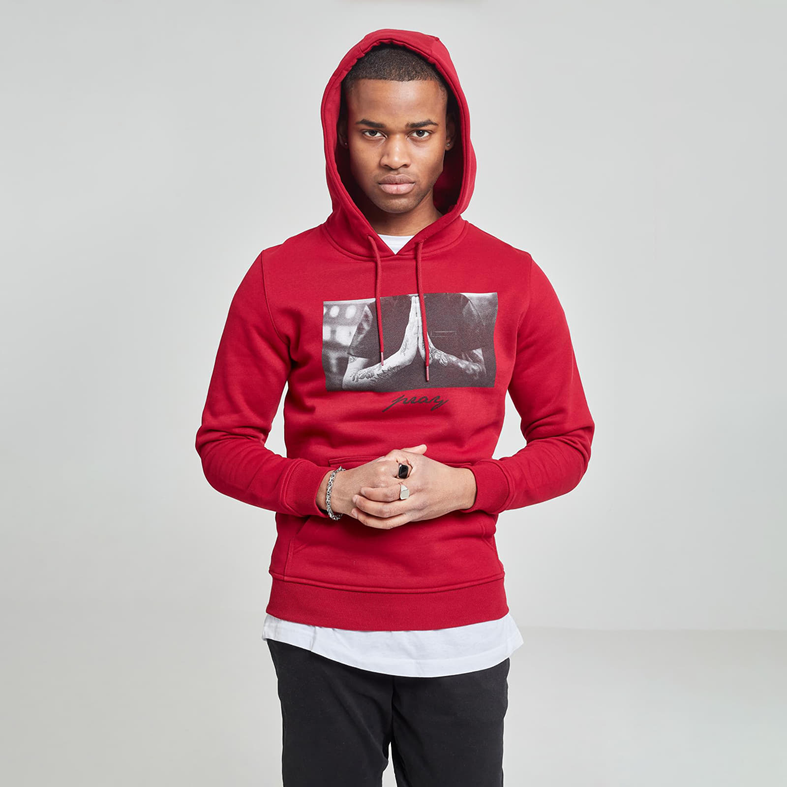 Mikiny Urban Classics Pray Hoody Ruby