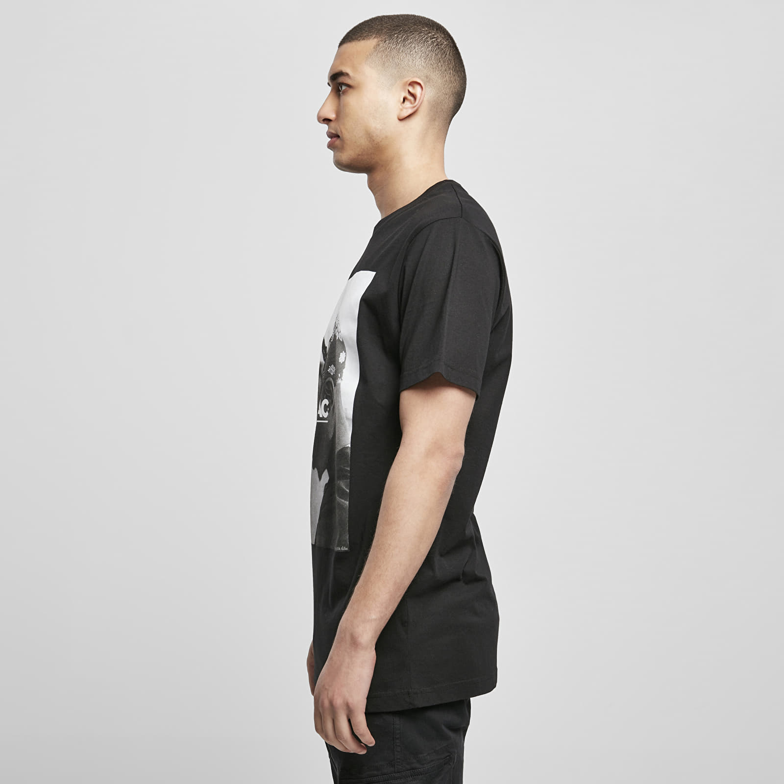 T-shirts Urban Classics 2Pac F*ck The World Tee Black