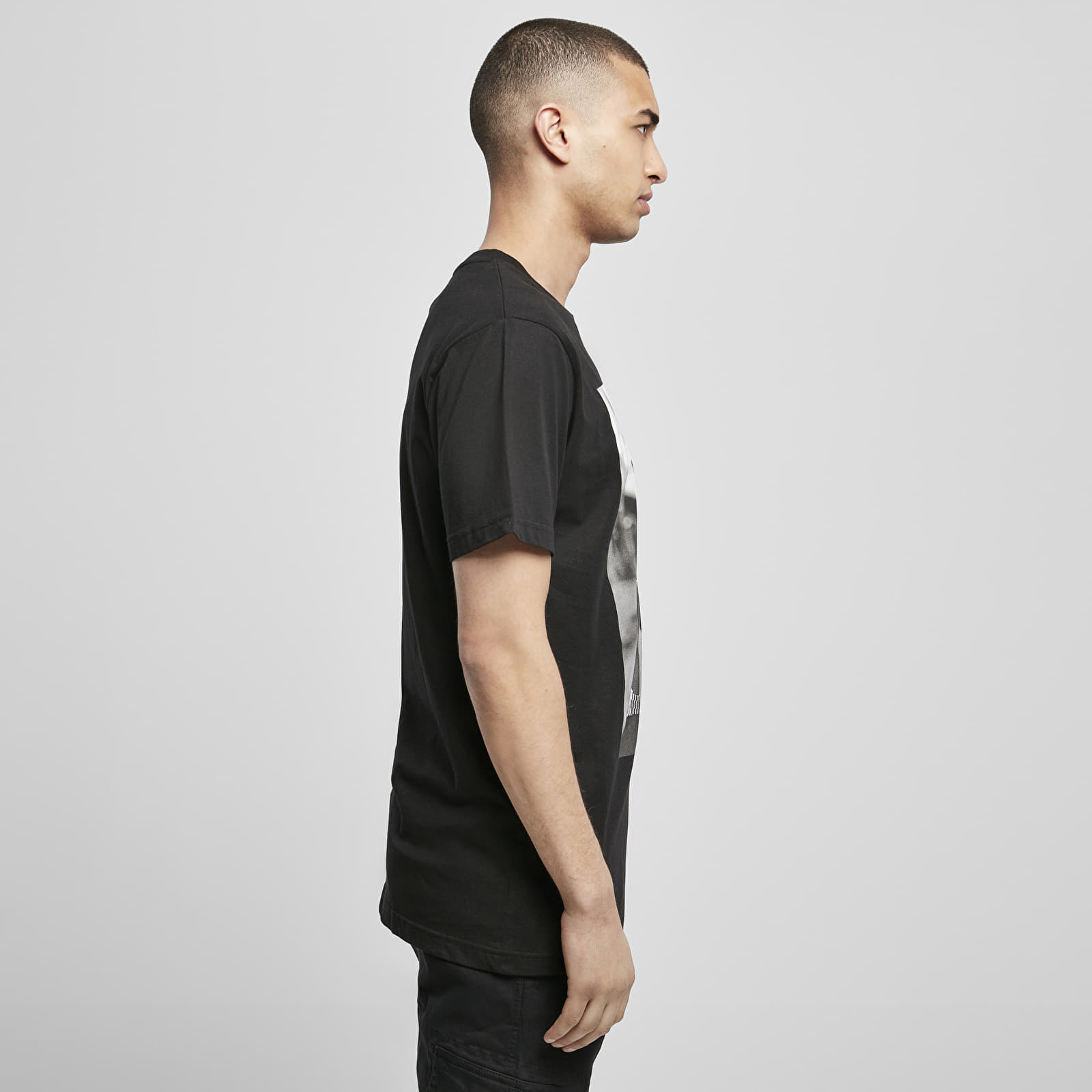 T-shirts Urban Classics 2Pac F*ck The World Tee Black
