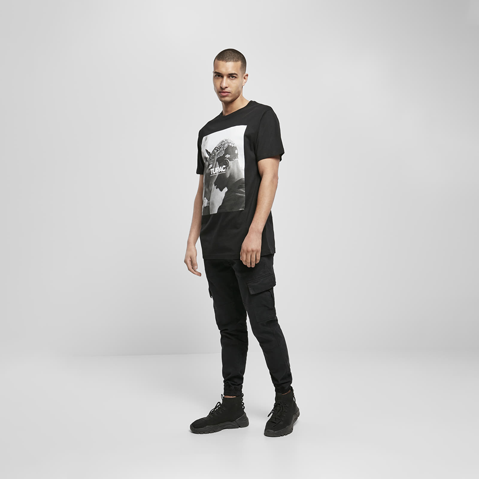 T-shirts Urban Classics 2Pac F*ck The World Tee Black