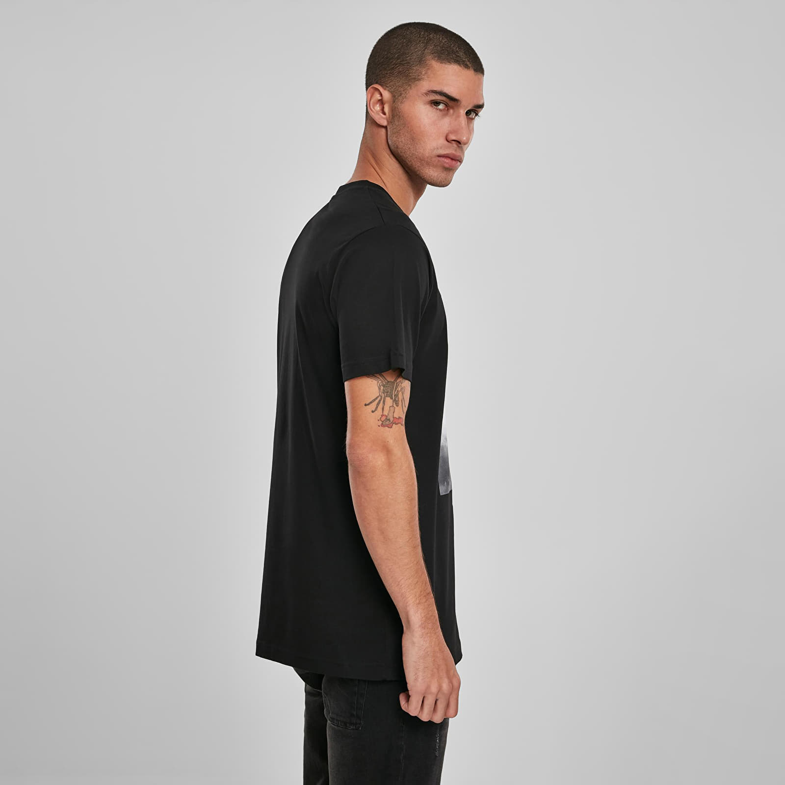 T-Shirts Urban Classics Ballin 2.0 Tee Black