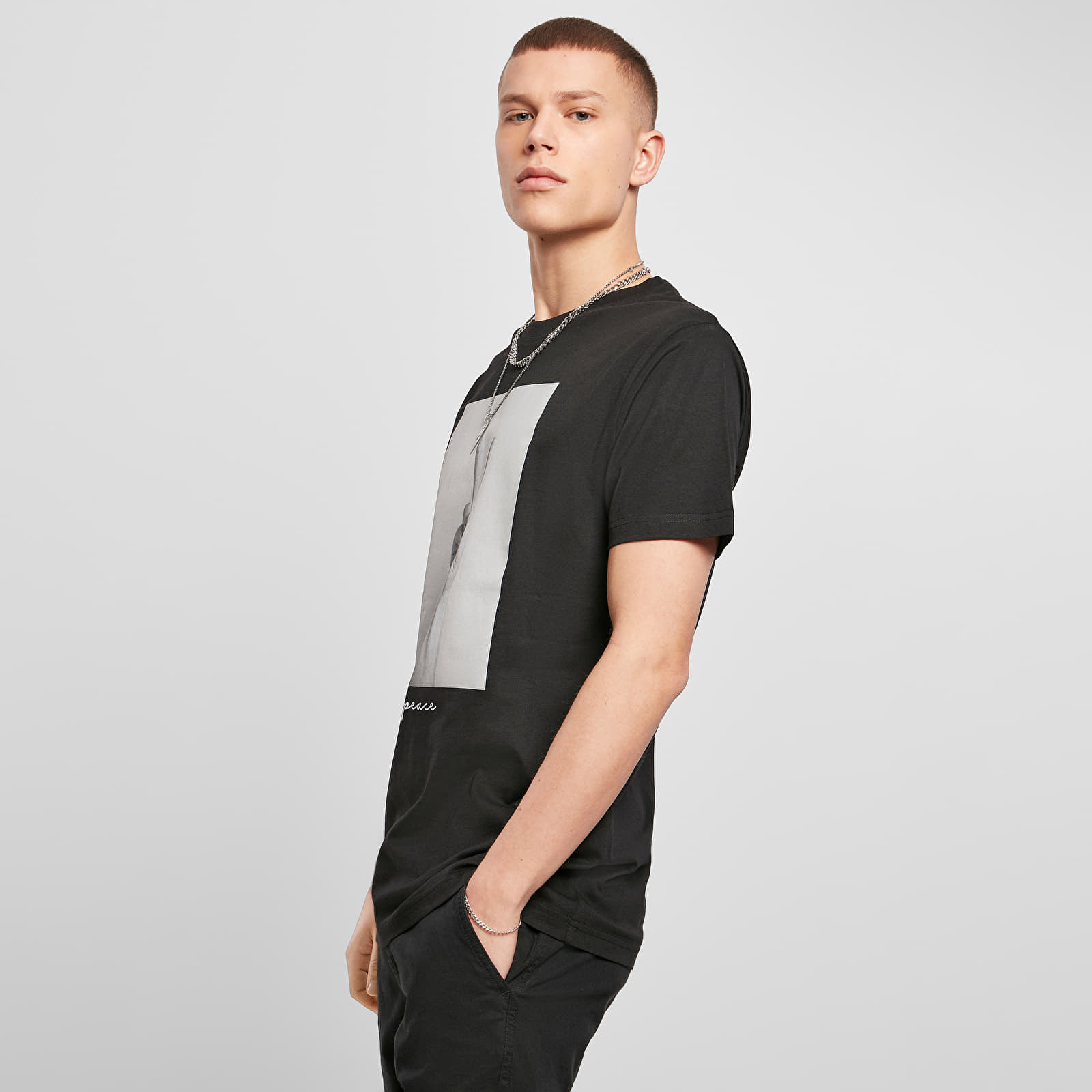 T-särgid Urban Classics Peace Sign Tee Black