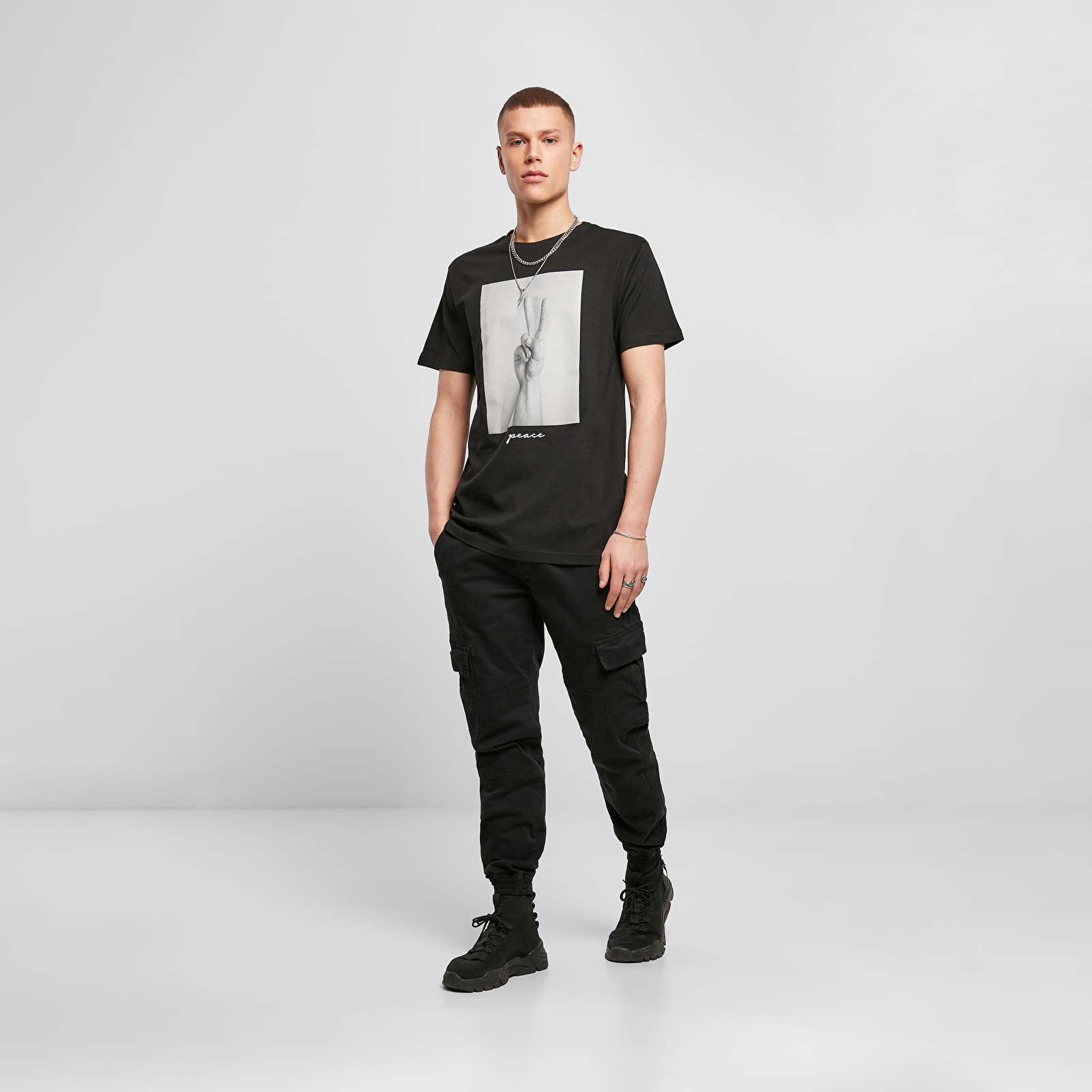 T-särgid Urban Classics Peace Sign Tee Black