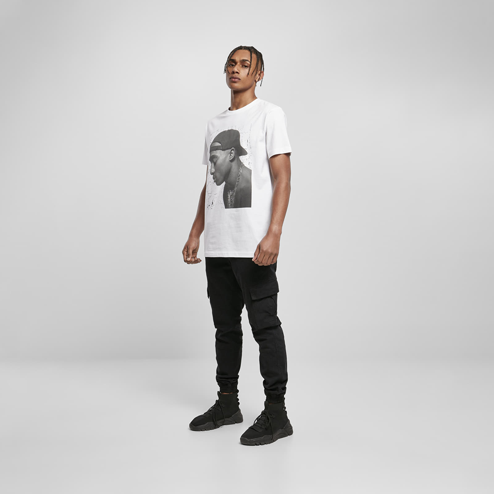 Trička Urban Classics Tupac Cracked Background Tee White