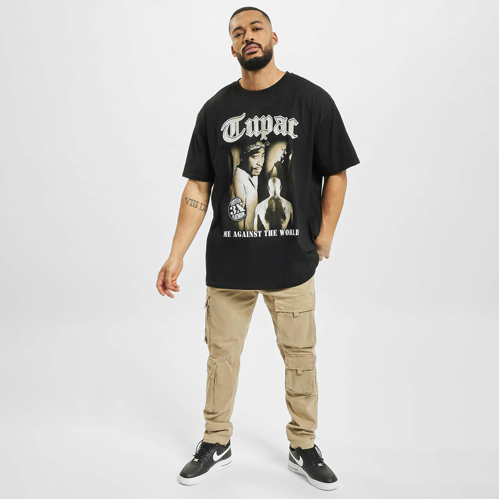 Trička Urban Classics Tupac MATW Sepia Oversize Tee černé