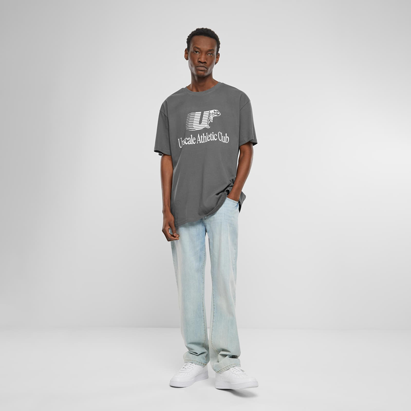 T-shirts Urban Classics Athletic Club Heavy Oversize Tee Magnet