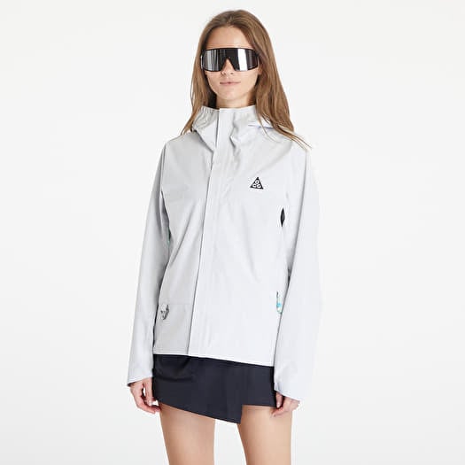 Jackets Nike ACG Cascade Rain Women s Storm FIT Water Resistant Lightweight Jacket Summit White Black Queens