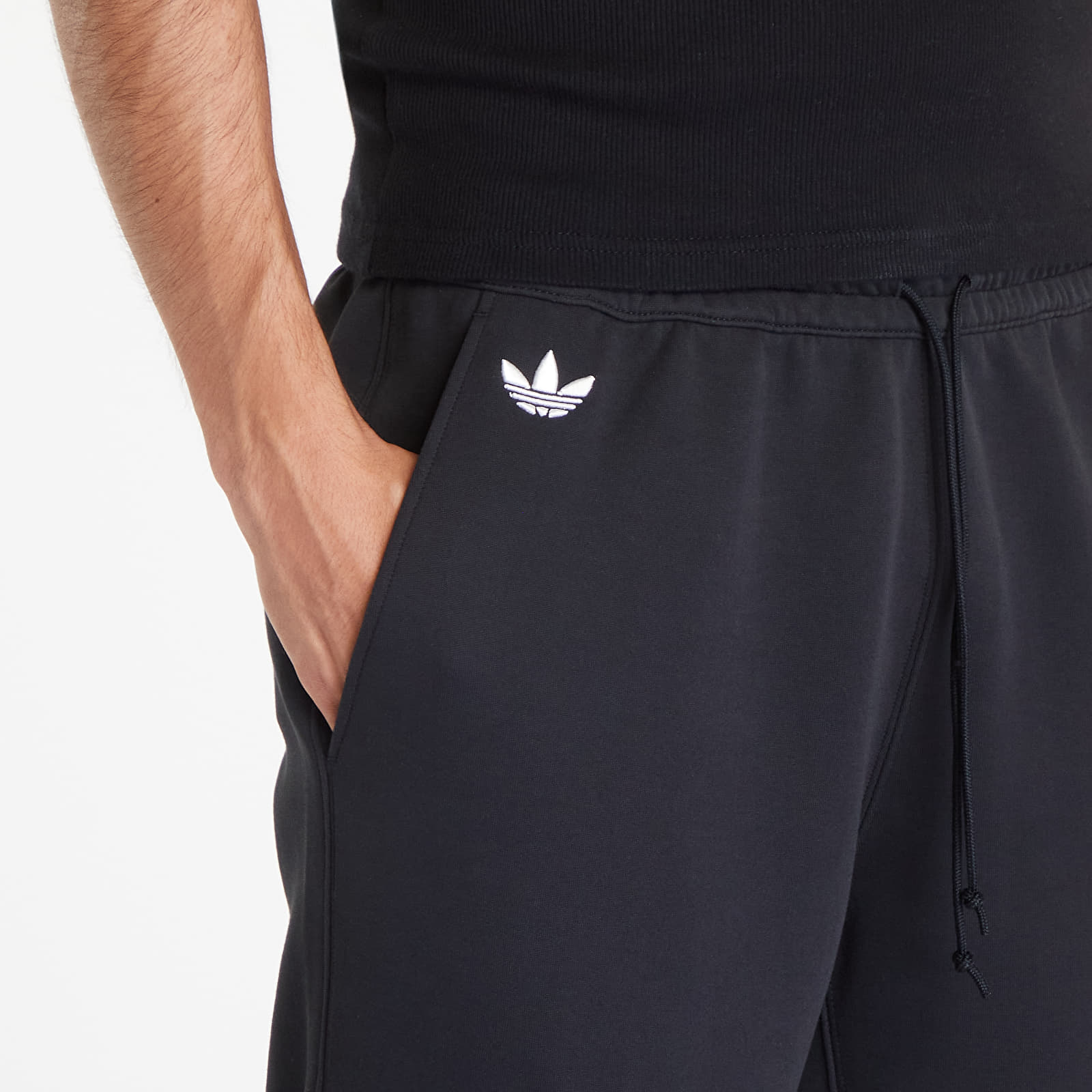 Pantalones de chándal para hombre adidas Neuclassics Pant Black