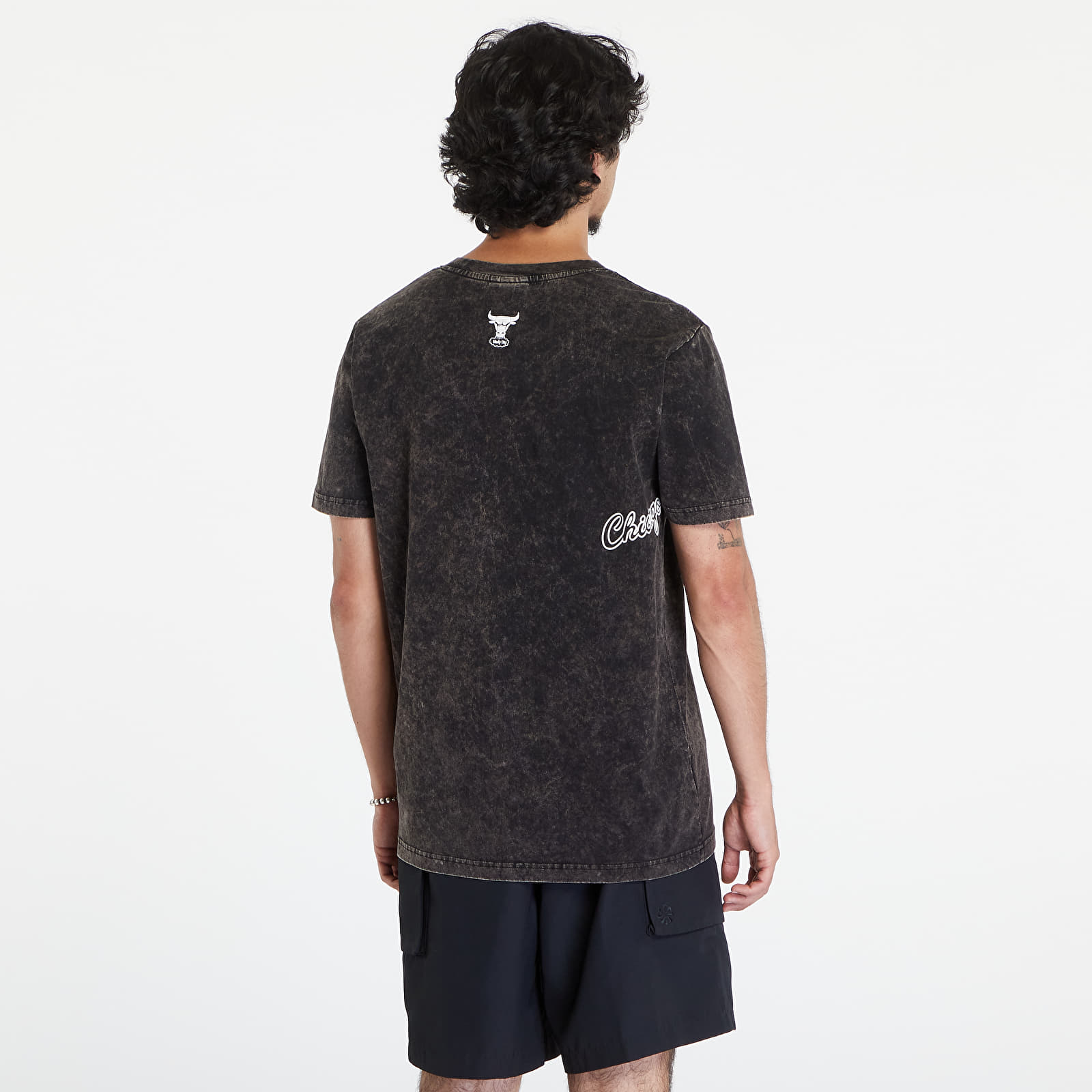 T-särgid Mitchell & Ness NBA Destination Leisure SS Premium Graphic Tee Chicago Bulls Black
