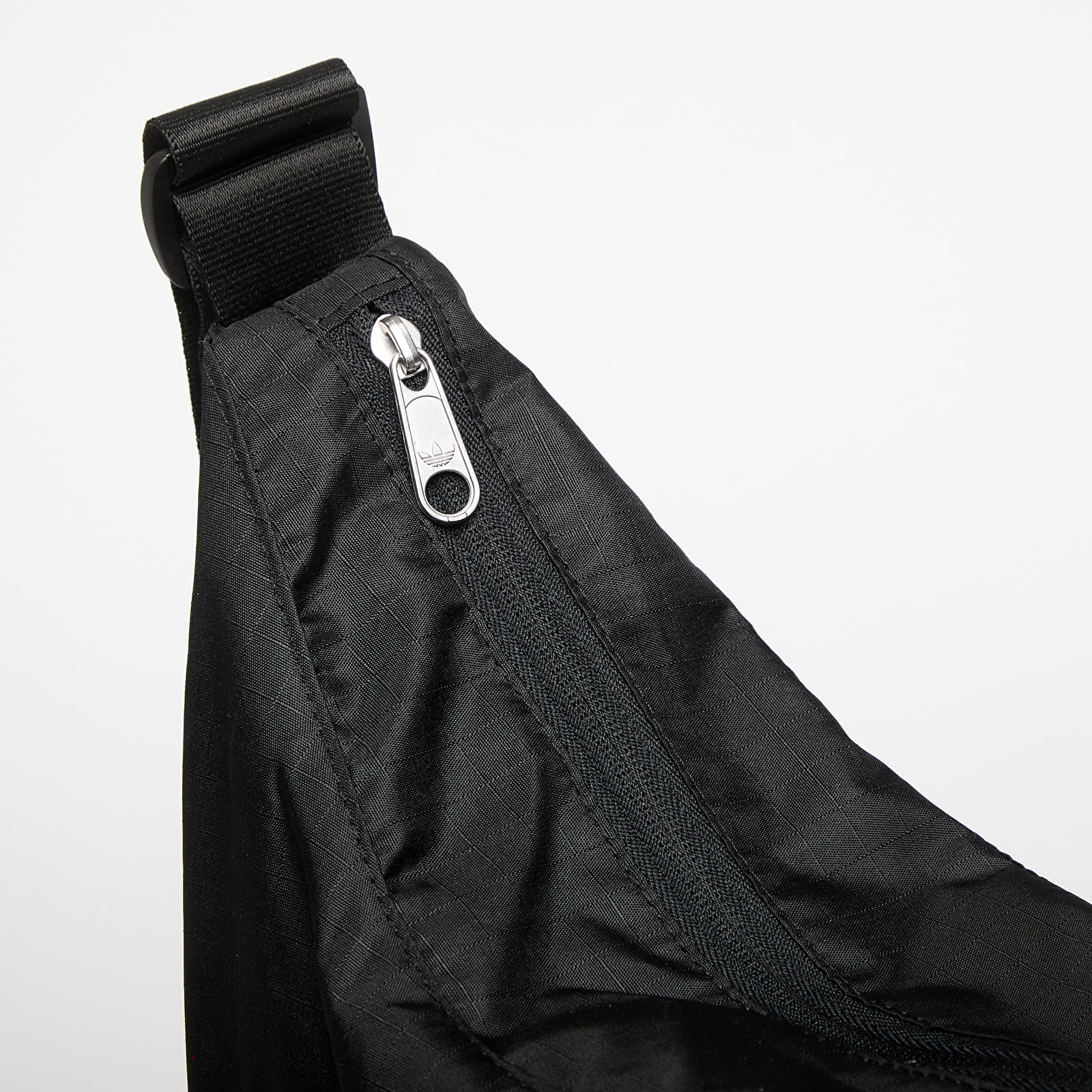 Einkaufstaschen mit Schulterriemen adidas Shopper Bag Black/ Reflective Silver