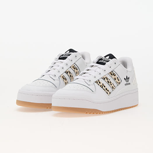 Bold adidas discount