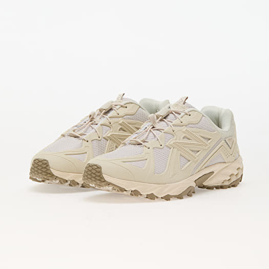 New Balance 610