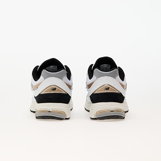 ★人気★ New Balance 2002R White Black Men's sneakers and shoes New Balance 2002R White/ Black | Queens