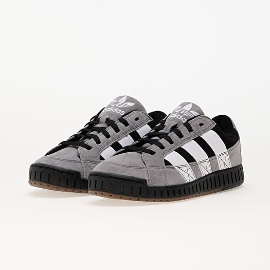 Adidas shoes skate queen shop