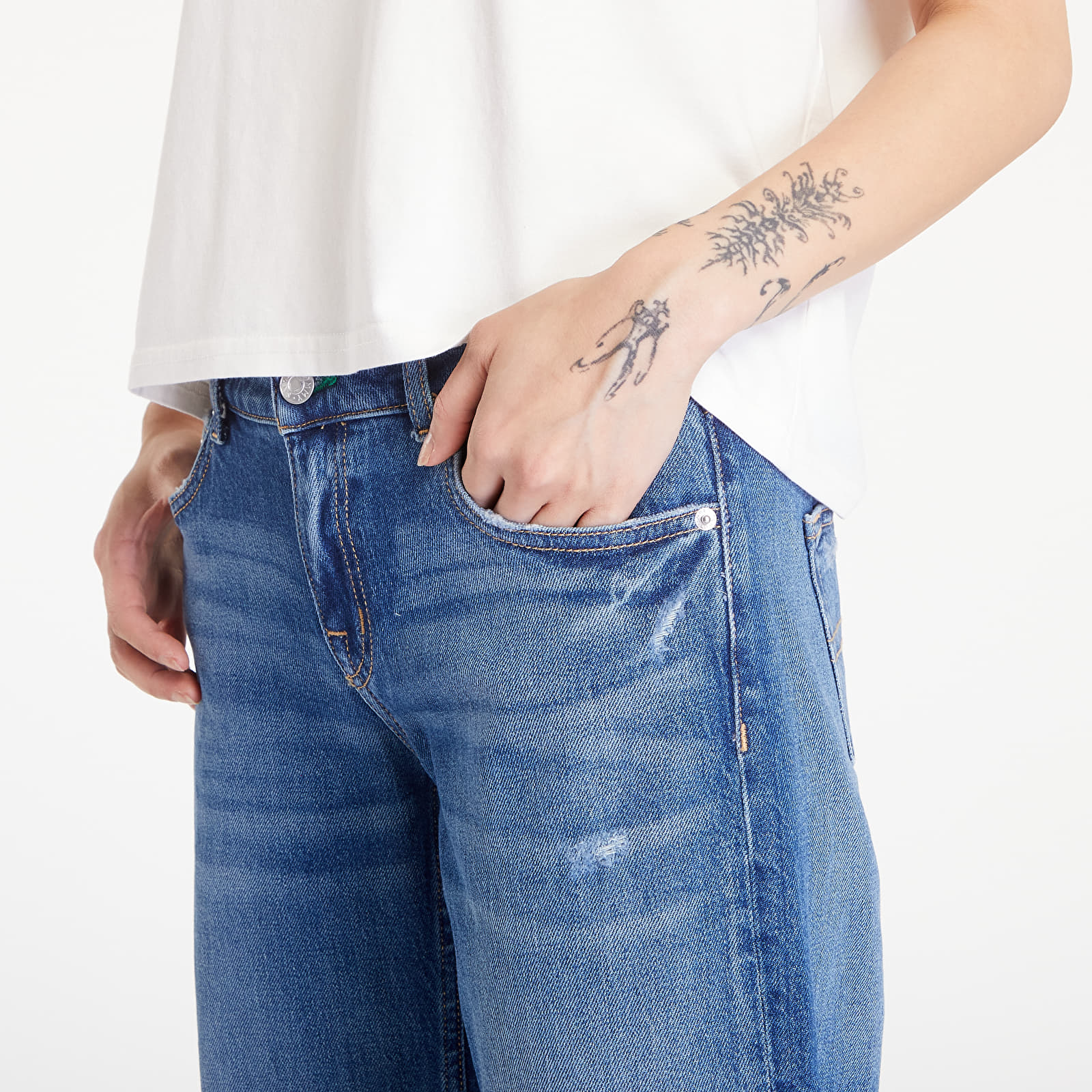 Jeans til kvinder Tommy Jeans Sophie Low Rise Straight Distressed Jeans Denim Medium