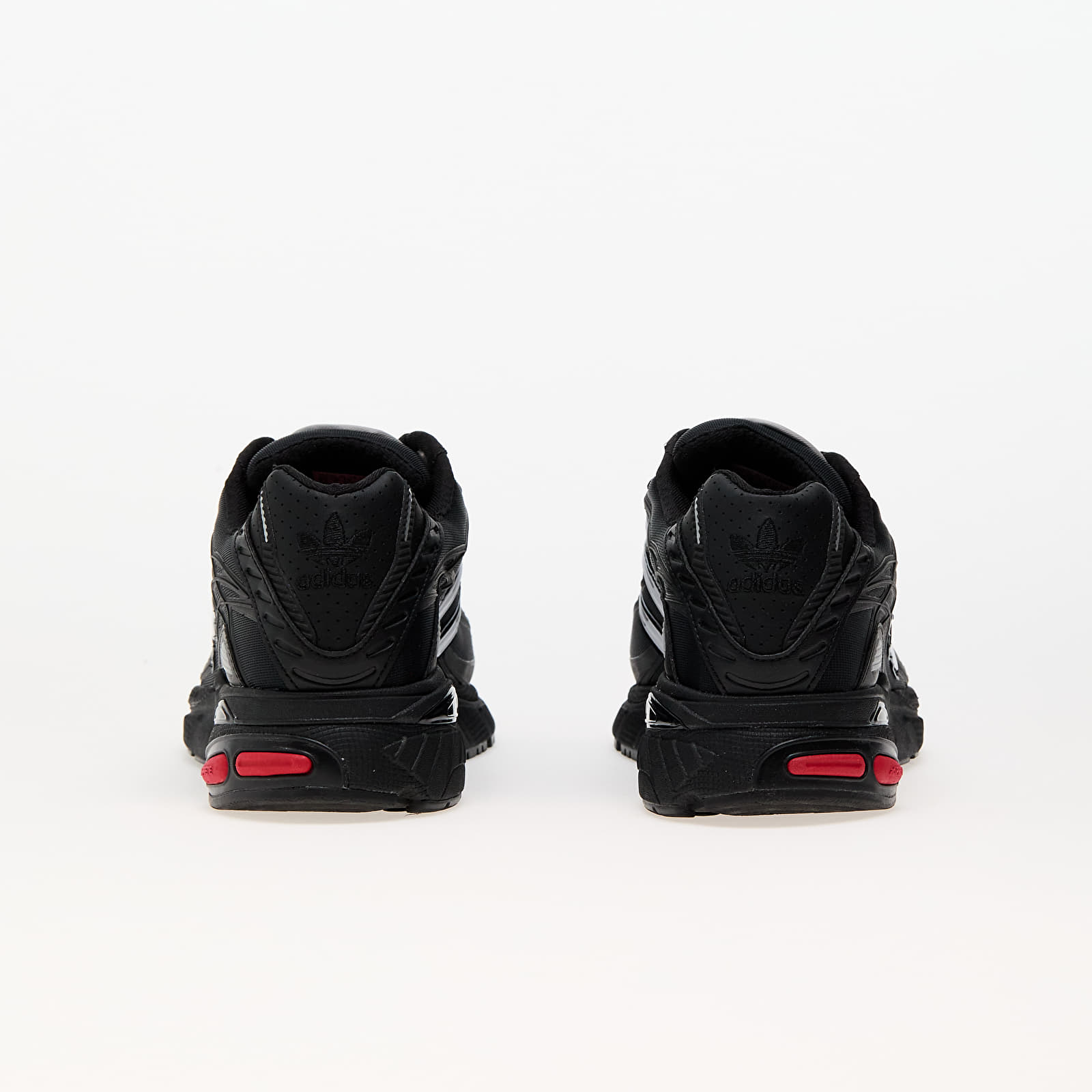 Încălțăminte și sneakerși pentru bărbați adidas Adistar Cushion Core Black/ Ftw White/ Better Scarlet