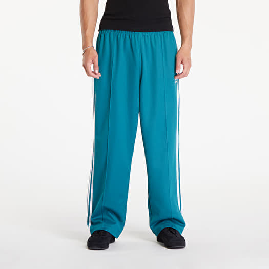 Baggy track pants adidas store