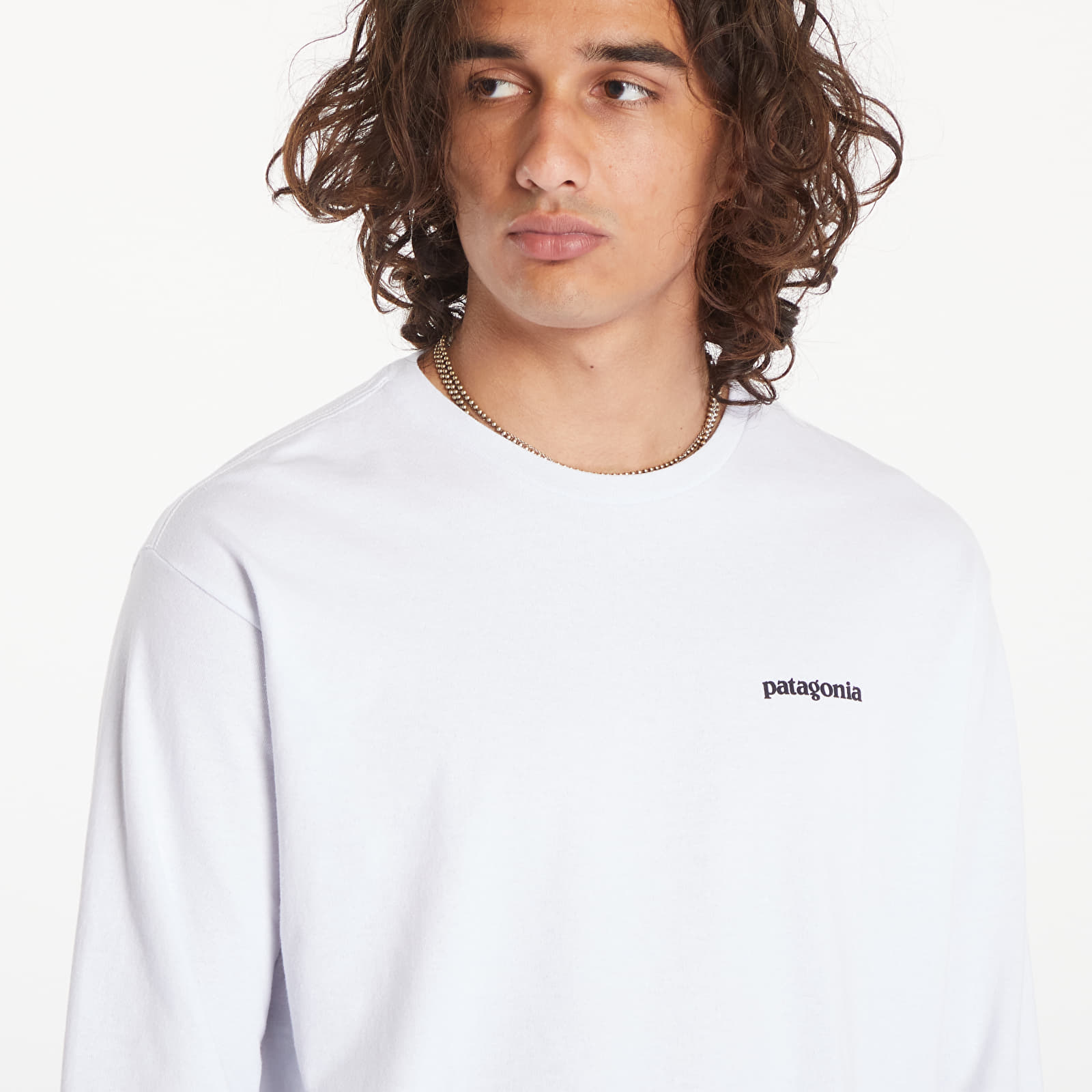 T-särgid Patagonia M's LS P6 Logo Responsibili Tee White