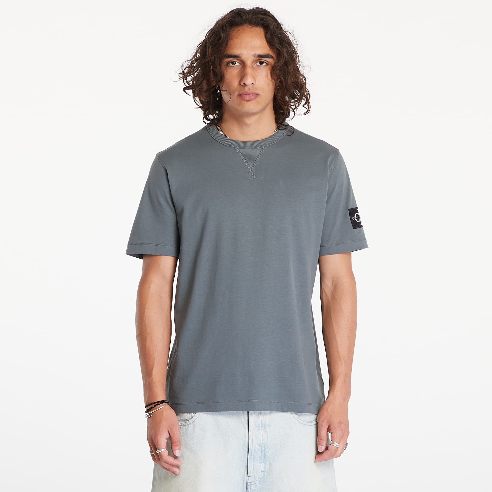 Чоловічі футболки Calvin Klein Jeans Cotton Badge T-Shirt Endless Grey