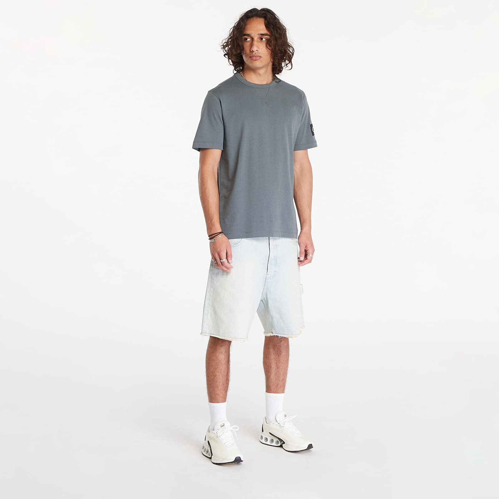 Чоловічі футболки Calvin Klein Jeans Cotton Badge T-Shirt Endless Grey