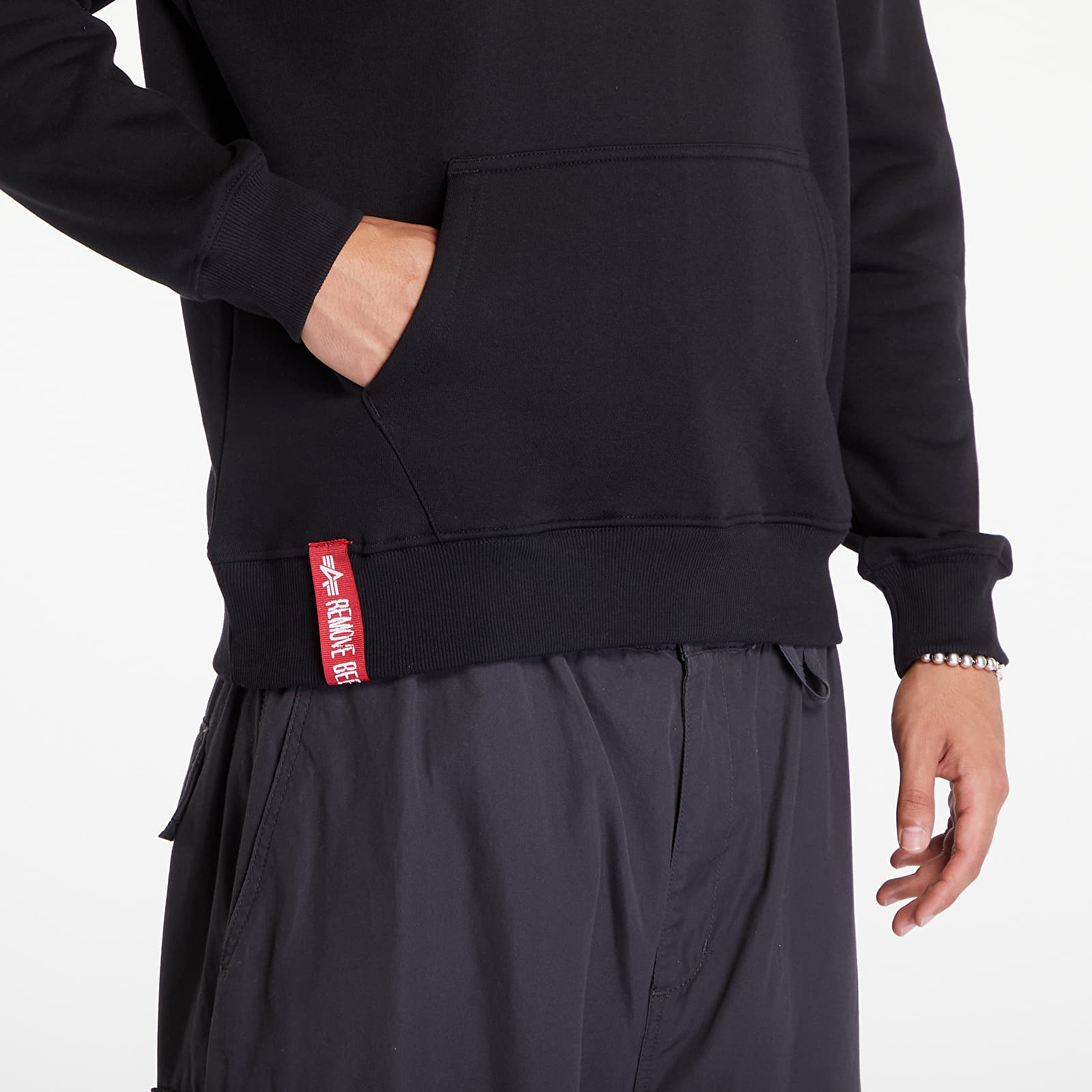 Kapuutsikud ja kampsunid Alpha Industries Basic Hoody Black
