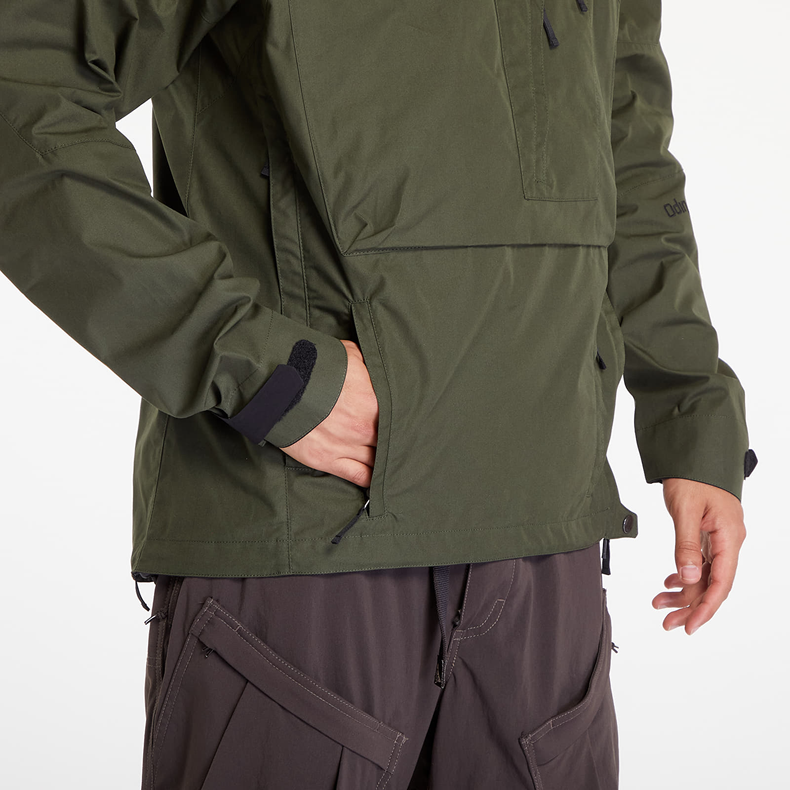 Cortavientos Tilak Odin Ventile Anorak Olive