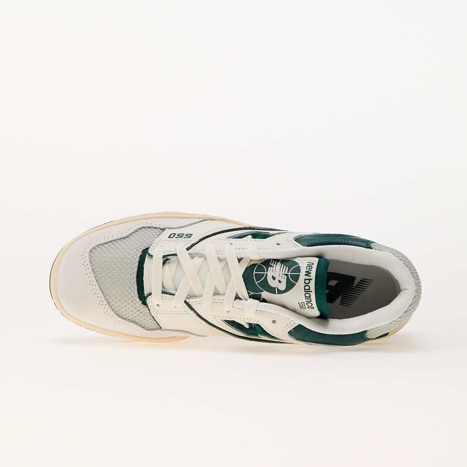Vīriešu čības un apavi New Balance 550 White