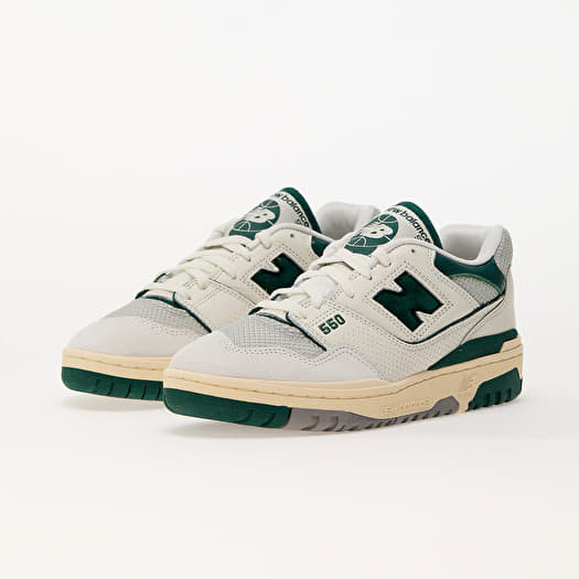 Men s sneakers and shoes New Balance 550 White Queens