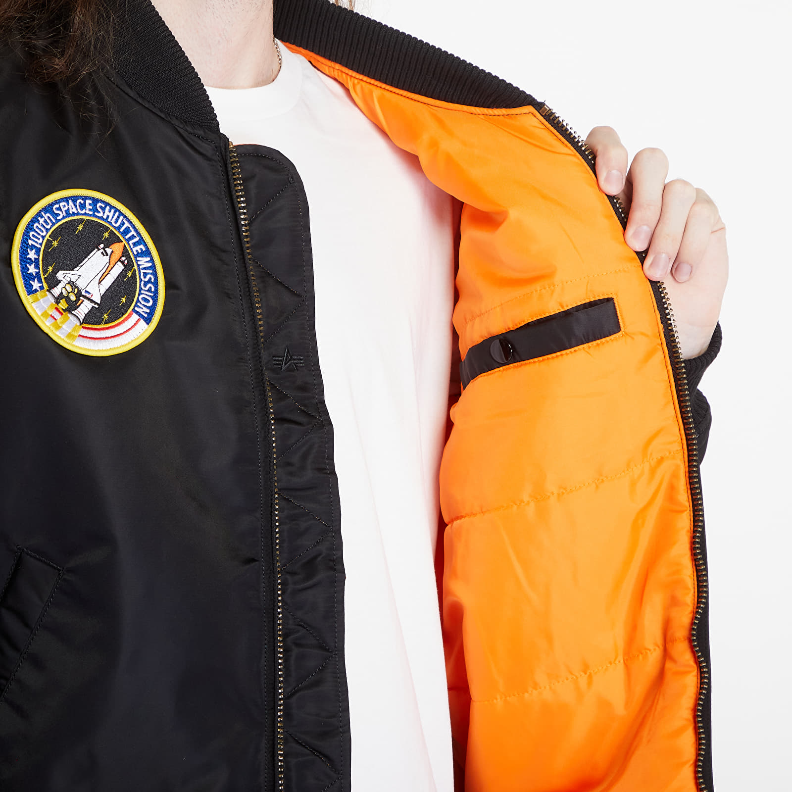 Jachete bombă pentru bărbați Alpha Industries MA-1 VF NASA Black