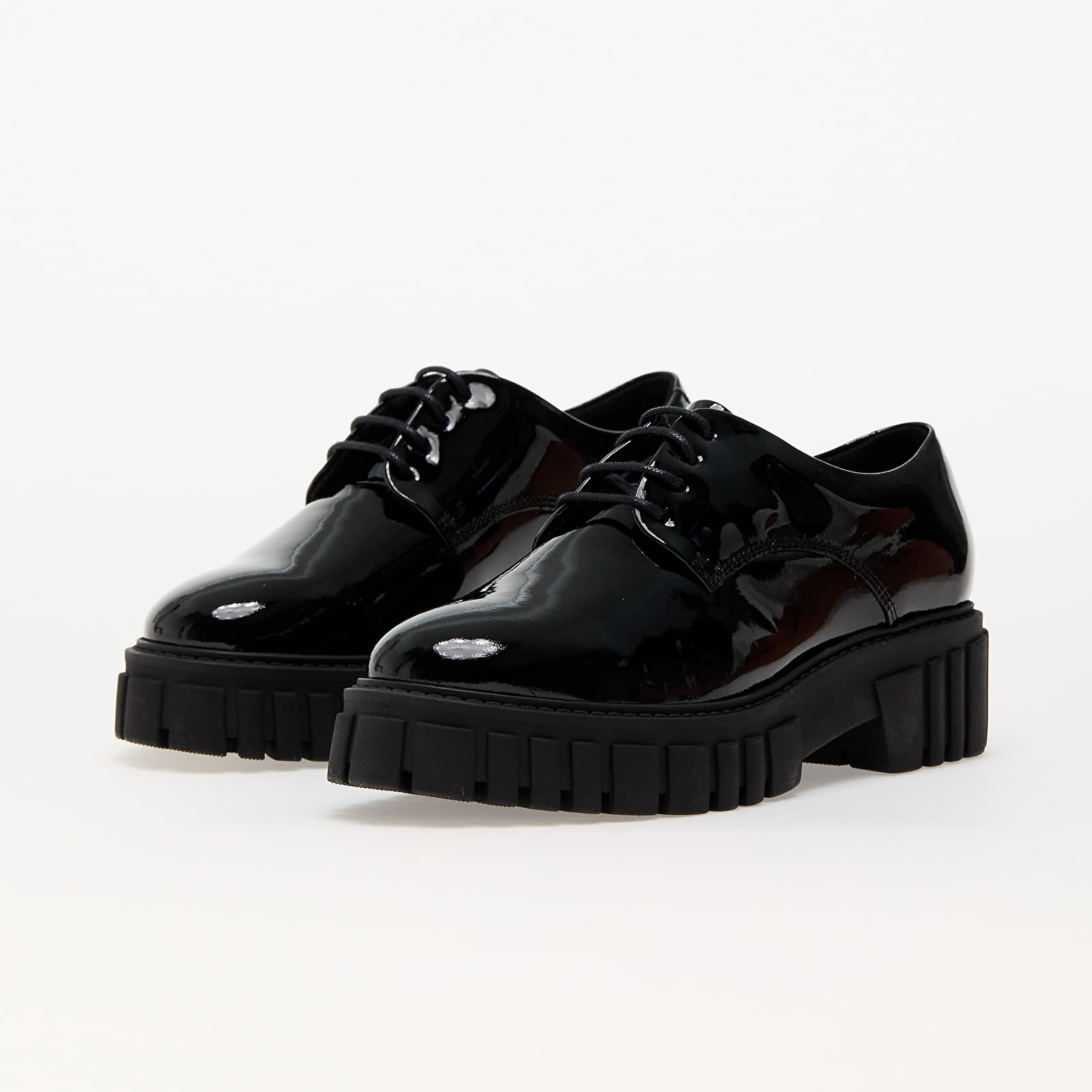 Čevlji Clarks Originals Page Walk Black Pat