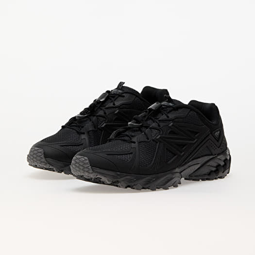 New balance 410 trainers black top
