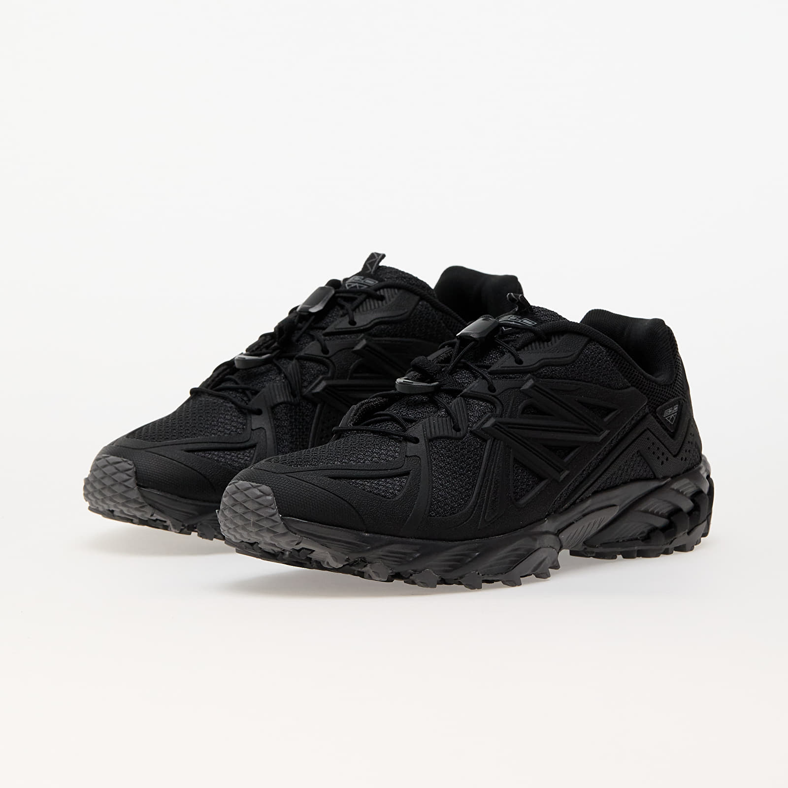 Vīriešu čības un apavi New Balance 610 Black