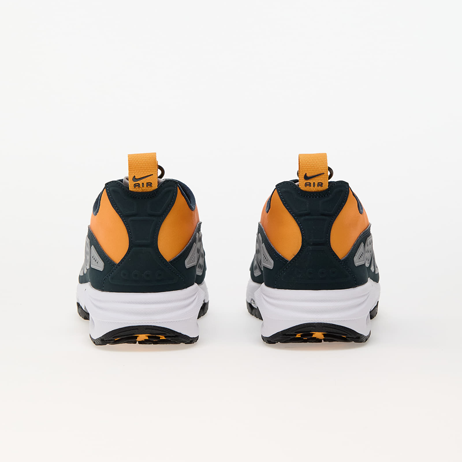 Sneakers und Schuhe fur Frauen Nike W Air Max SNDR Canyon Gold Deep Ocean Lt Smoke Grey Queens