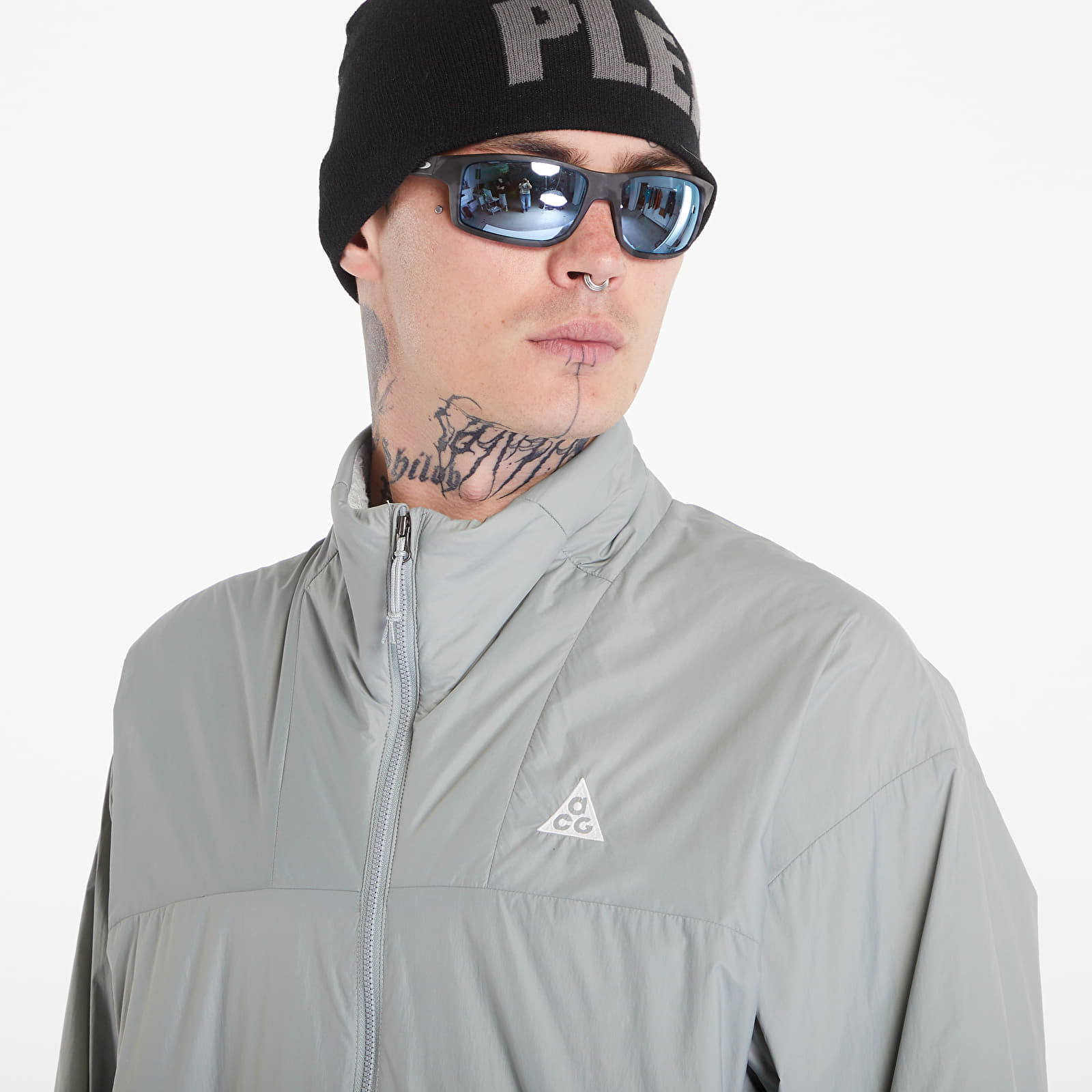 Куртки Nike ACG "Sierra Light" Jacket Mica Green/ Light Silver/ Summit White