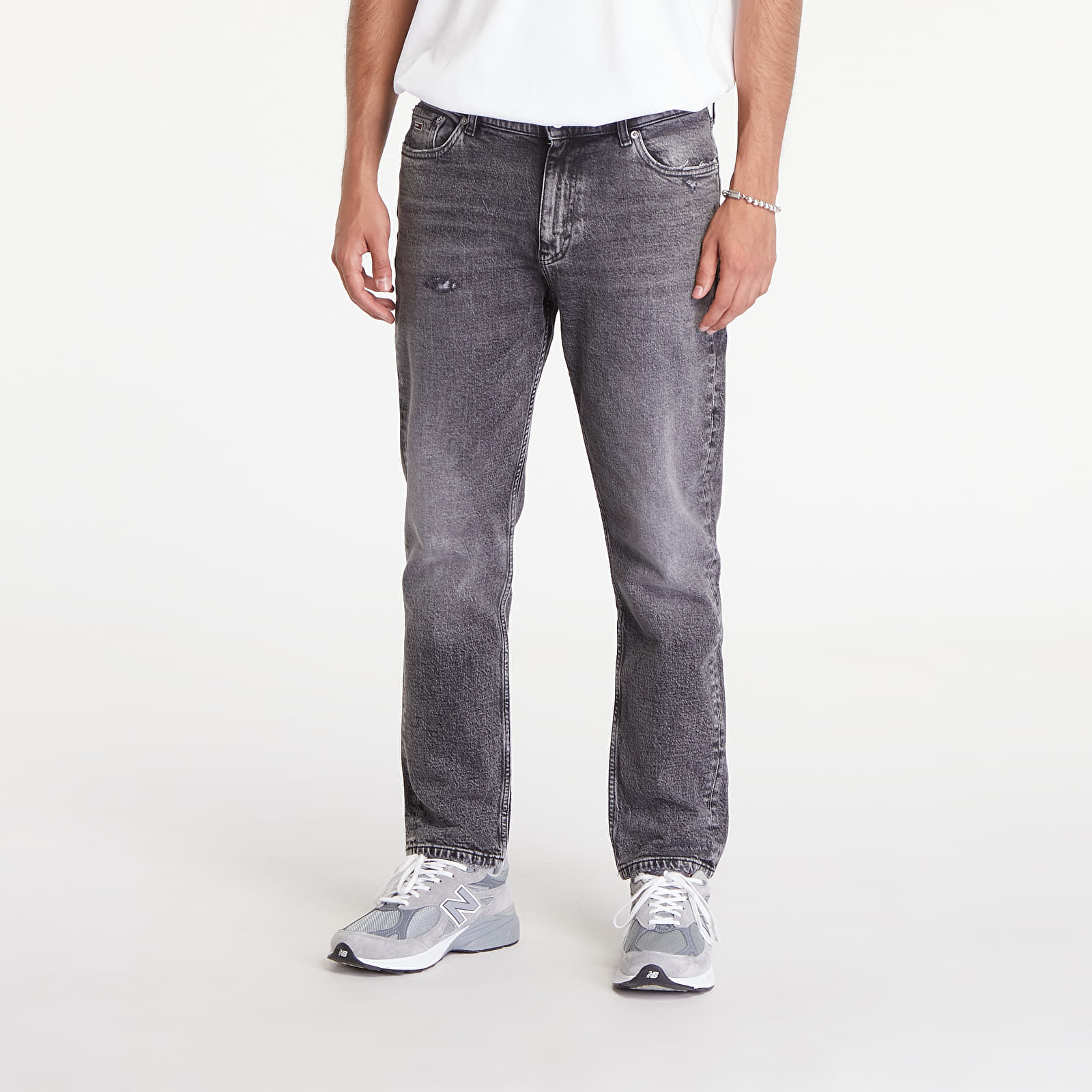 Vaqueros para hombre Tommy Jeans Dad Jean Regular Tapered Denim Black