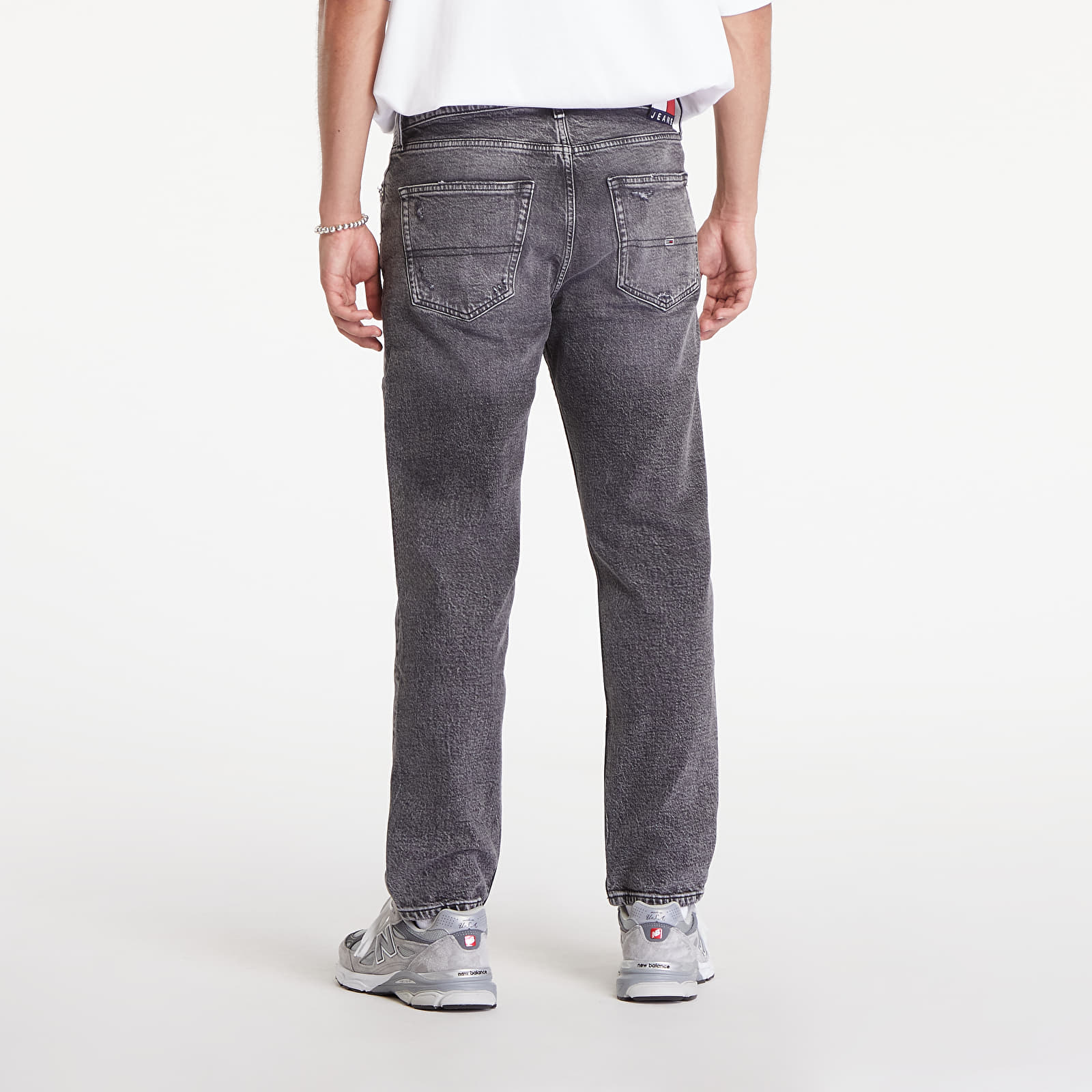Vaqueros para hombre Tommy Jeans Dad Jean Regular Tapered Denim Black