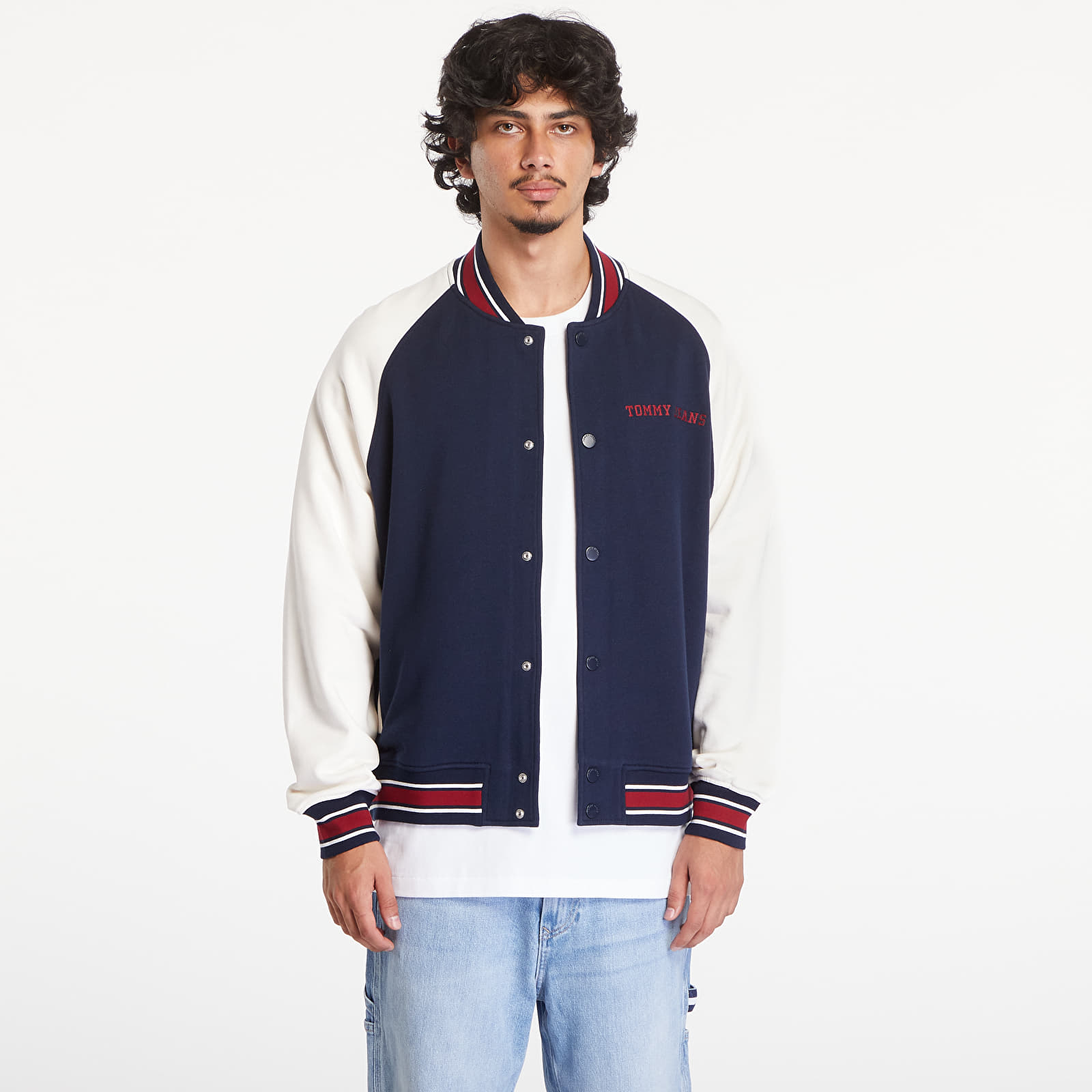 Pánske bombery Tommy Jeans Relaxed Circle T Varsity Bomber Dark Night Navy