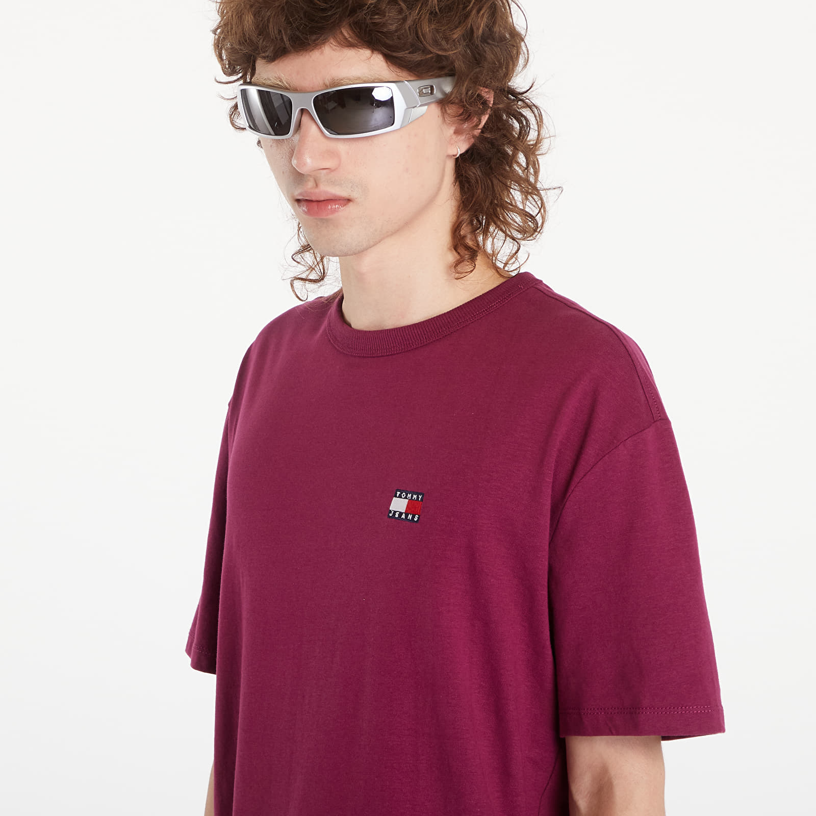 Men's T-shirts Tommy Jeans Regular Badge Tee Valley Grape