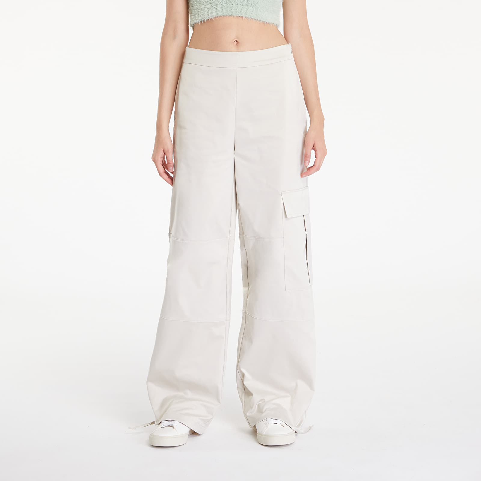 Pantaloni Calvin Klein Jeans Satin Cargo Utility Pant Eggshell