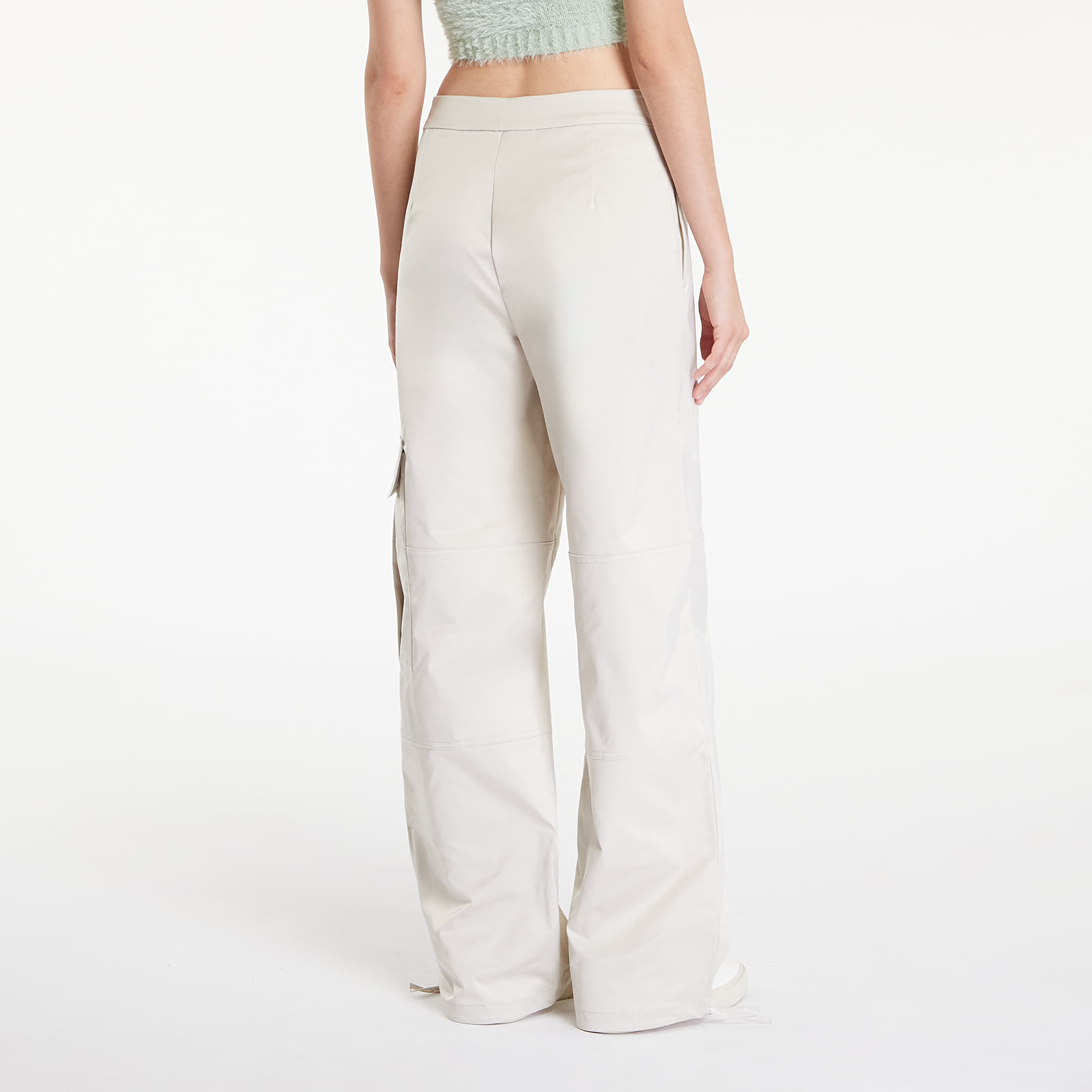 Dámské kalhoty Calvin Klein Jeans Satin Cargo Utility Pant Eggshell