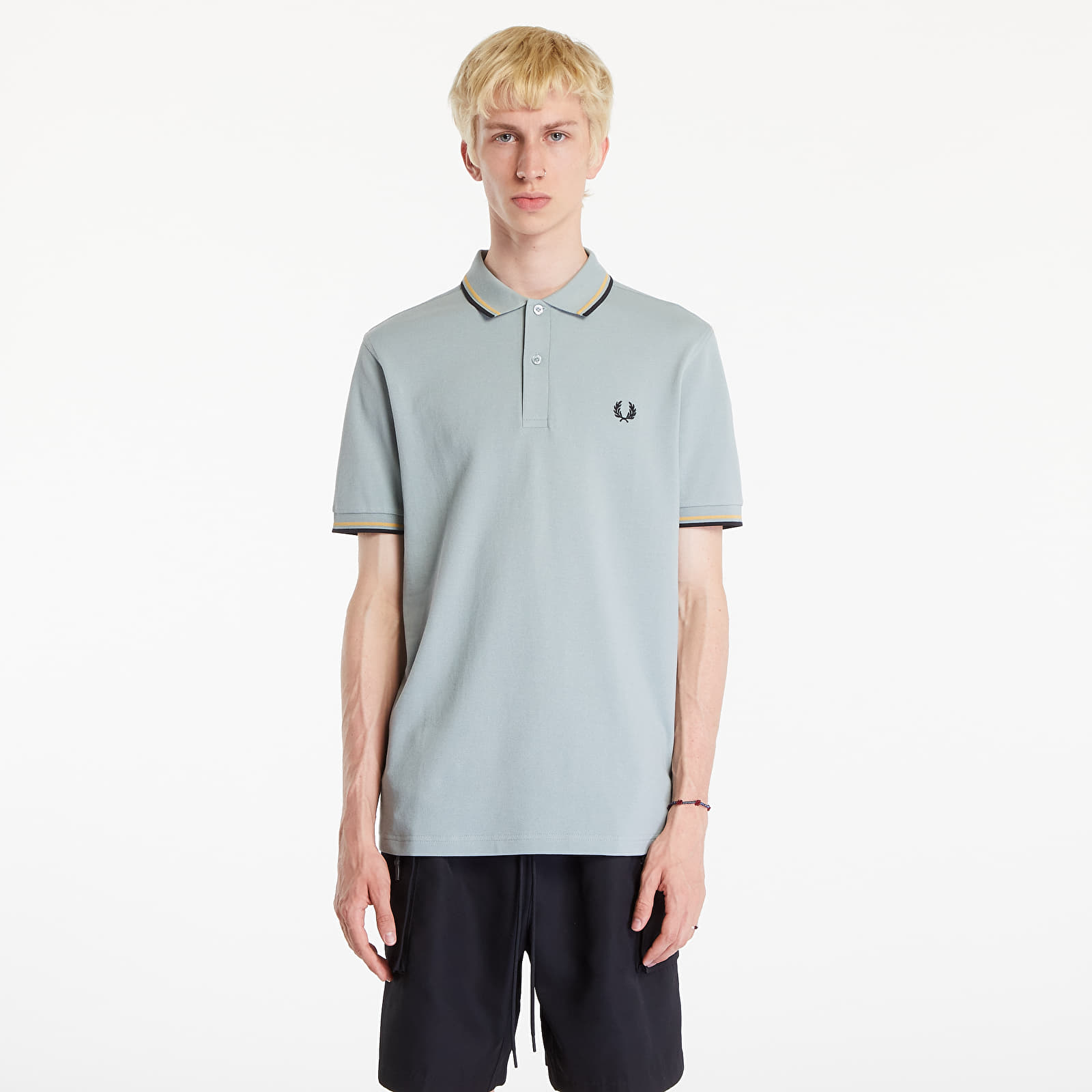 Pánská trička FRED PERRY The Twin Tipped Polo Short Sleeve Tee Silver Blue/ Dark Caramel/ Black