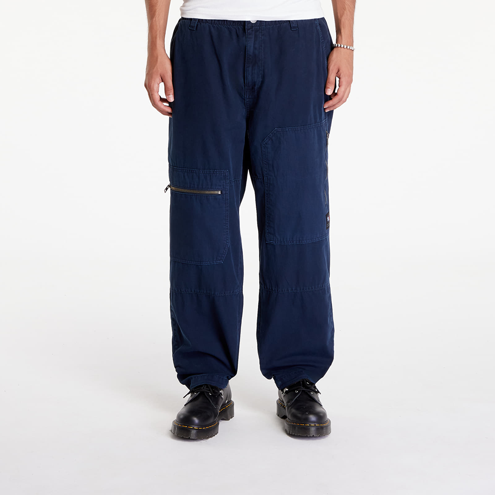 Pantalones cargo para hombre Tommy Jeans Aidan Straight Baggy Tapered Cargo Pants Dark Night Navy