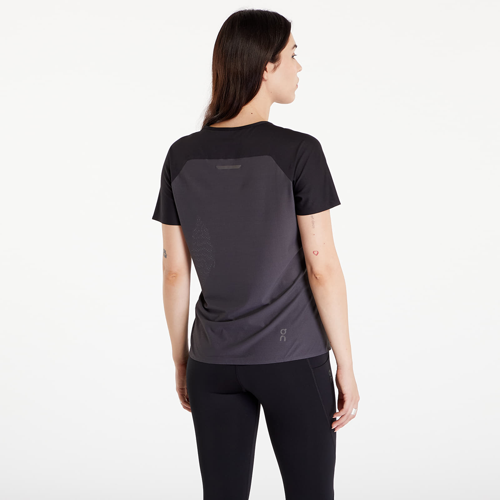 Majice i košulje On Performance-T Black/ Eclipse