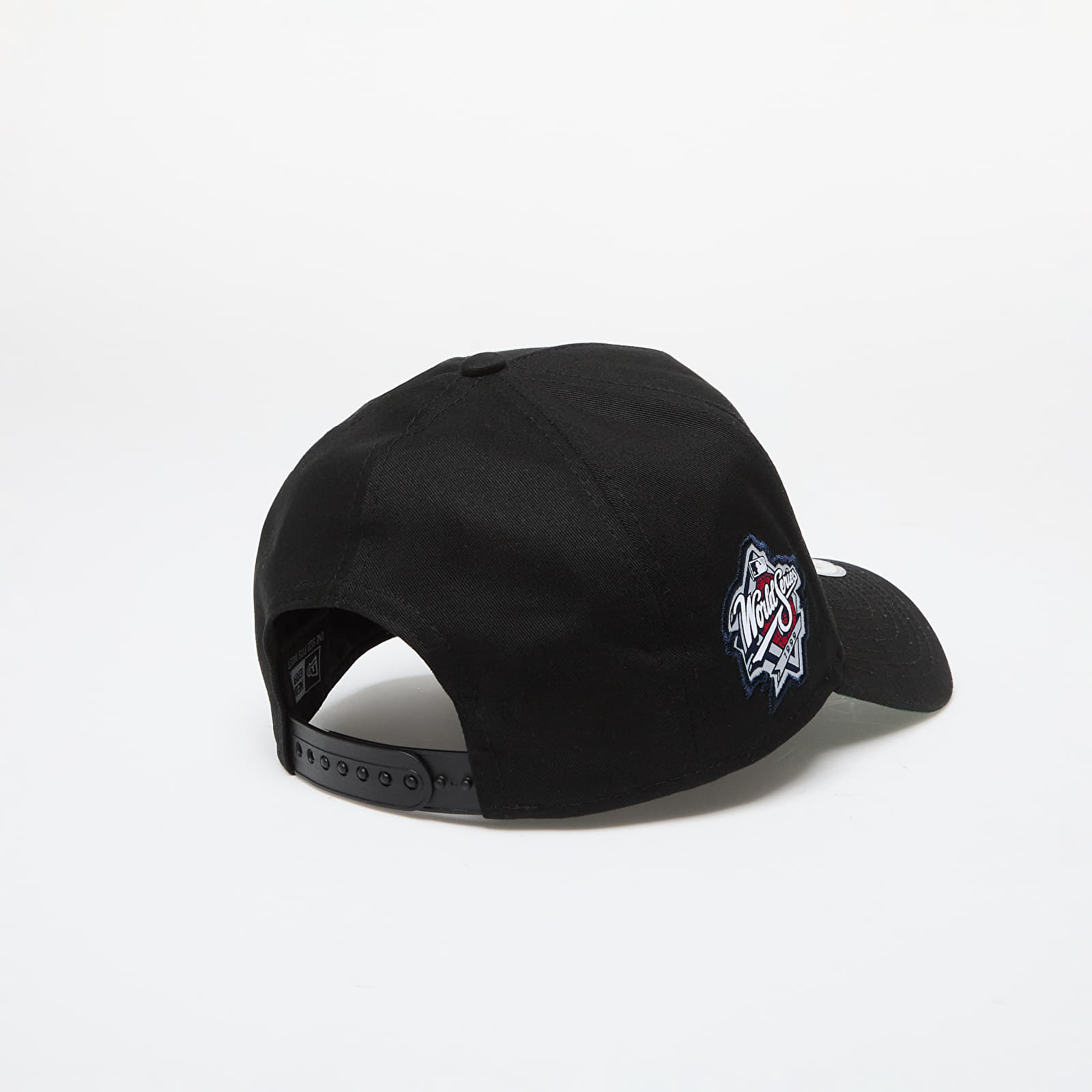 kape New Era MLB New York Yankees  Side Patch 9FORTY E-Frame Adjustable Cap Black