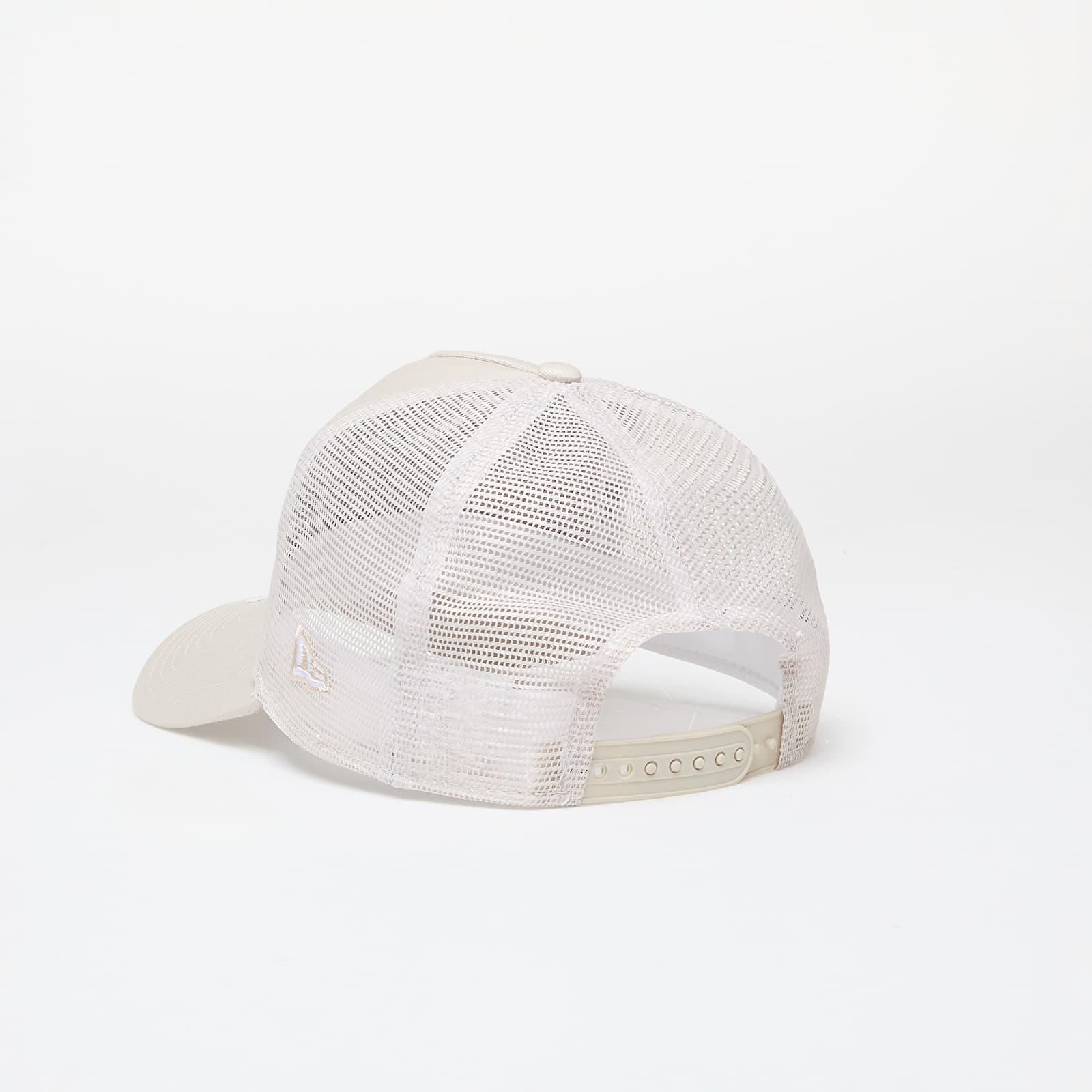 Mützen New Era Womens 9FORTY E-Frame Adjustable Trucker Cap Light Beige