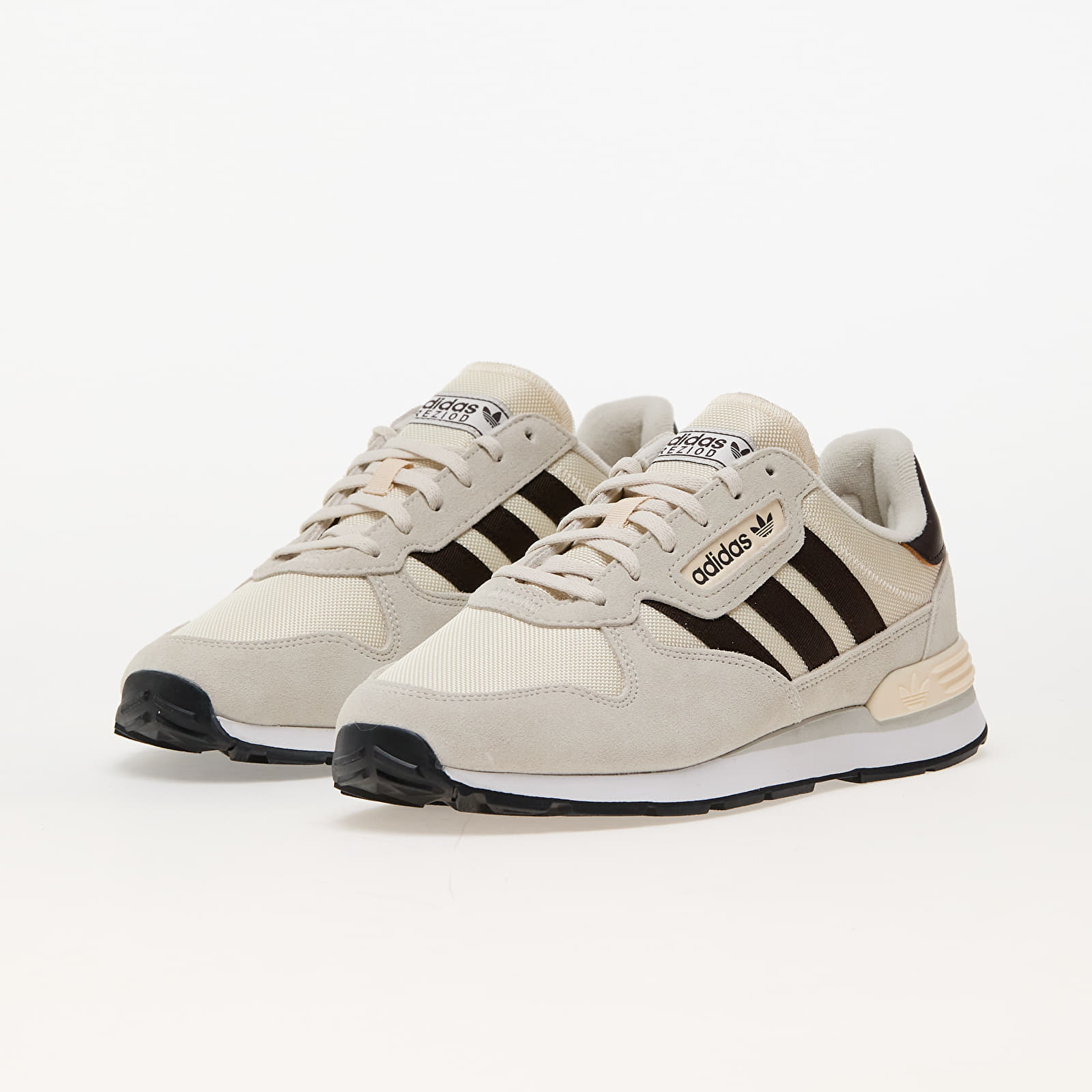 Schuhe adidas Treziod 2 Wonder White/ Dark Brown/ Aluminium