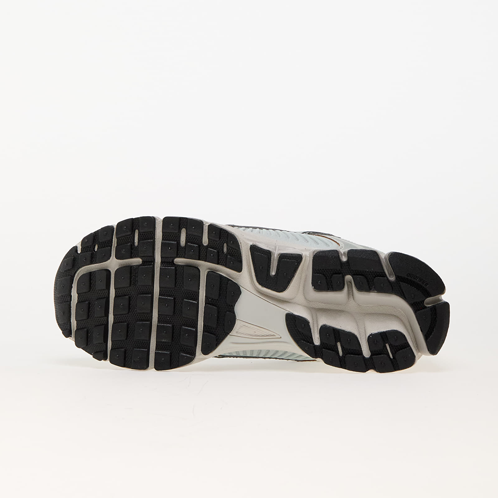 Damessneakers en -schoenen Nike W Zoom Vomero 5 Light Silver/ Chrome-Light Bone-Black