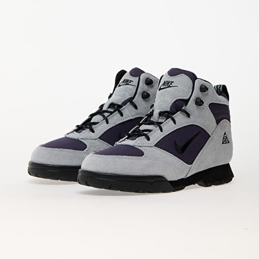Waterproof nikes top