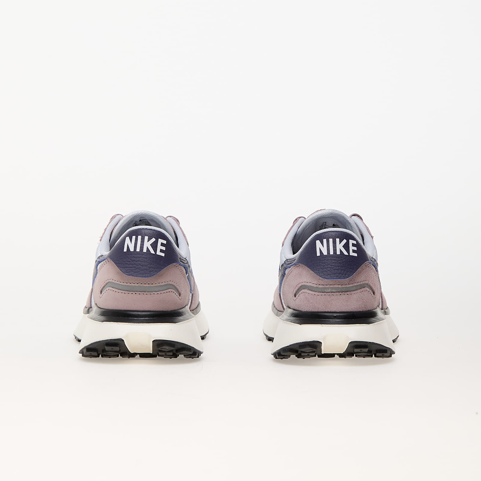 Obuwie Nike W Phoenix Waffle Football Grey/ Light Violet Ore/ Taupe Grey/ Dark Raisin
